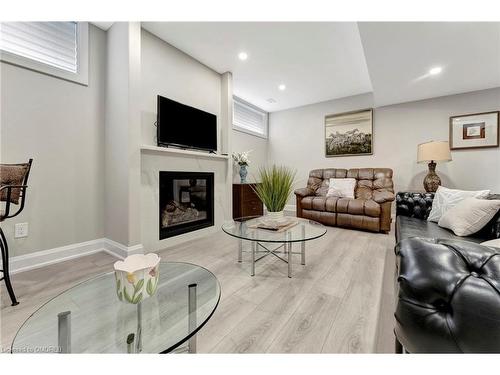 6-6 Beckett Drive, Brantford, ON - Indoor Photo Showing Living Room With Fireplace