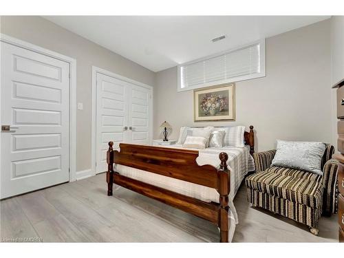 6-6 Beckett Drive, Brantford, ON - Indoor Photo Showing Bedroom