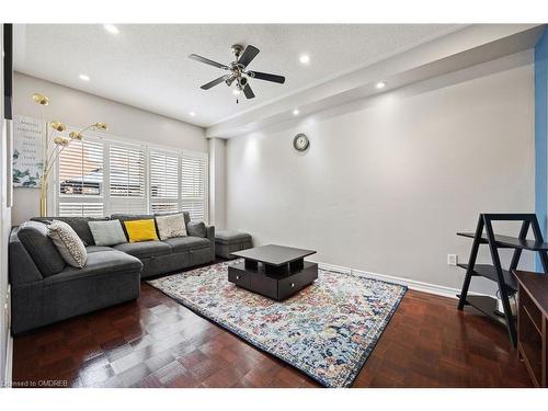 1075 Mccuaig Drive, Milton, ON - Indoor Photo Showing Living Room