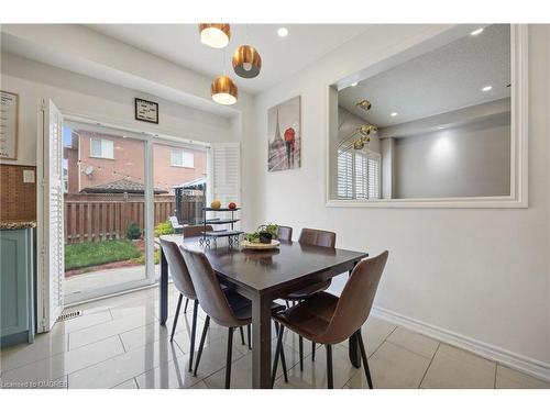 1075 Mccuaig Drive, Milton, ON - Indoor Photo Showing Dining Room