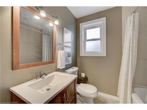 631 Trudale Court, Oakville, ON - Indoor Photo Showing Bathroom