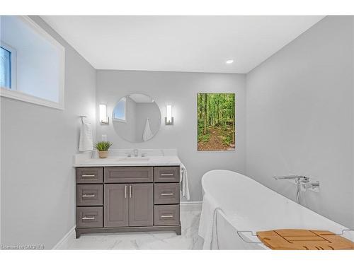 631 Trudale Court, Oakville, ON - Indoor Photo Showing Bathroom