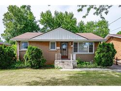 16 Huntington Avenue  Hamilton, ON L8T 1X6