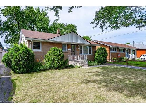 16 Huntington Avenue, Hamilton, ON - Outdoor With Facade