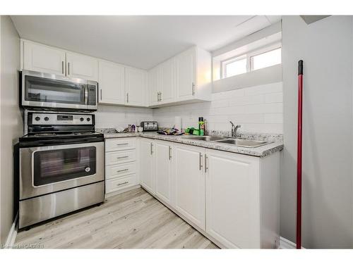 16 Huntington Avenue, Hamilton, ON - Indoor Photo Showing Kitchen With Double Sink