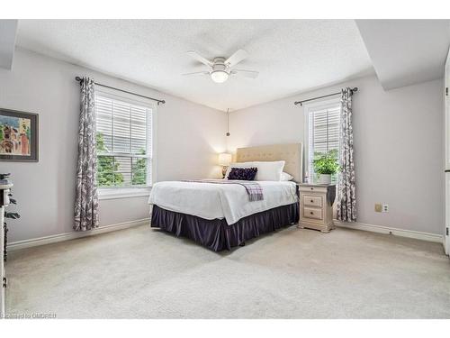 324-2030 Cleaver Avenue, Halton, ON - Indoor Photo Showing Bedroom