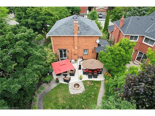 1125 Grandeur Crescent, Oakville, ON - Outdoor