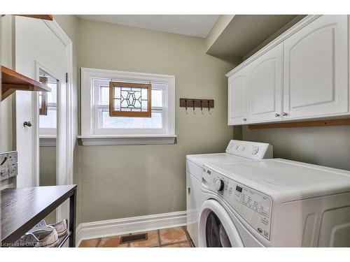 2580 Edenhurst Drive, Mississauga, ON - Indoor Photo Showing Laundry Room