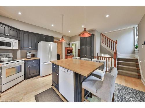 2580 Edenhurst Drive, Mississauga, ON - Indoor Photo Showing Kitchen