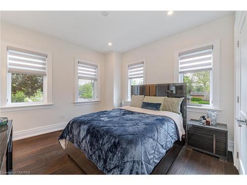 1164 Bridge Road, Oakville, ON - Indoor Photo Showing Bedroom