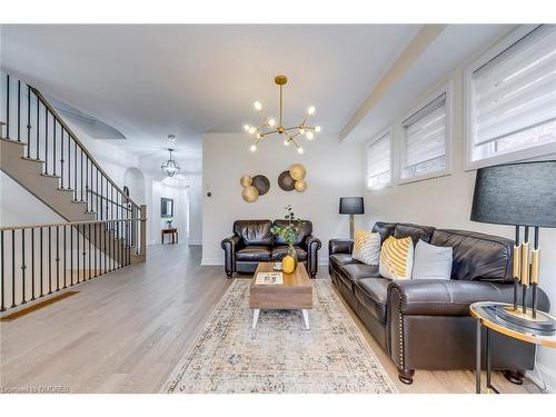 3129 Riverpath Common, Oakville, ON - Indoor Photo Showing Living Room