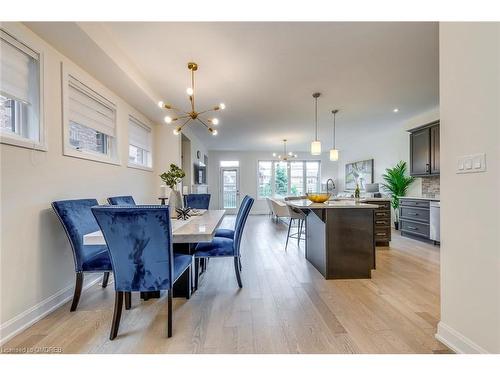 3129 Riverpath Common, Oakville, ON - Indoor Photo Showing Dining Room