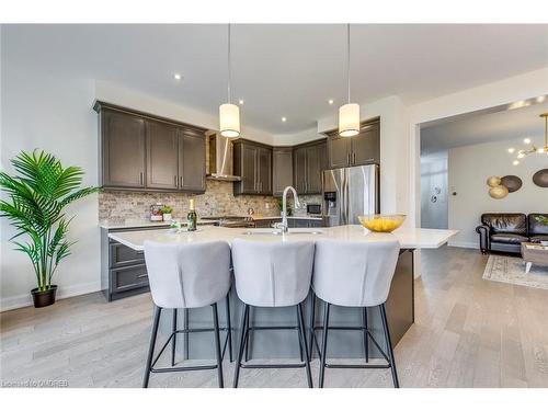 3129 Riverpath Common, Oakville, ON - Indoor Photo Showing Kitchen With Upgraded Kitchen