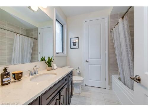 3129 Riverpath Common, Oakville, ON - Indoor Photo Showing Bathroom