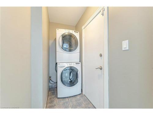 258 Northshore Boulevard W, Burlington, ON - Indoor Photo Showing Laundry Room