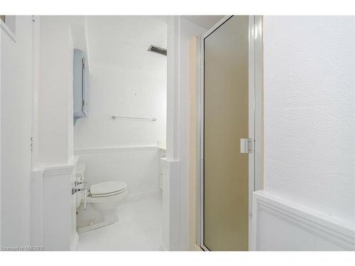 258 Northshore Boulevard W, Burlington, ON - Indoor Photo Showing Bathroom
