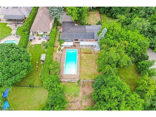 258 Northshore Boulevard W, Burlington, ON - Outdoor With In Ground Pool