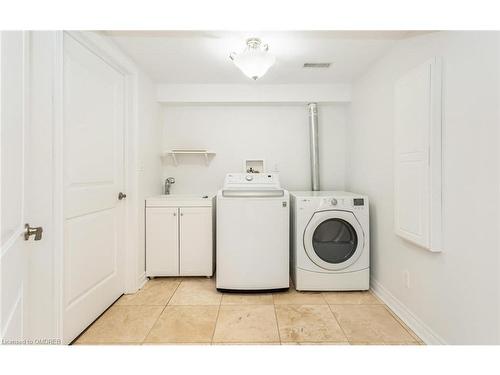7021 Whitman Avenue, Niagara Falls, ON - Indoor Photo Showing Laundry Room