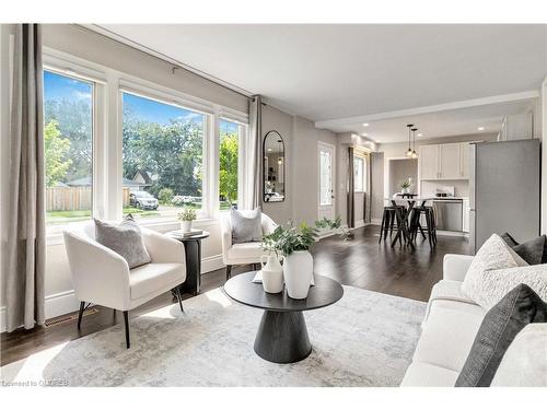 217 Elm Avenue, Milton, ON - Indoor Photo Showing Living Room