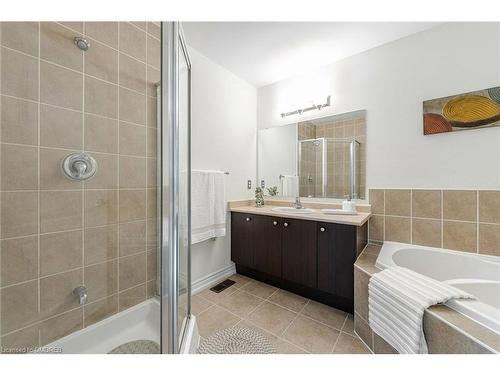 651 Farmstead Drive, Milton, ON - Indoor Photo Showing Bathroom