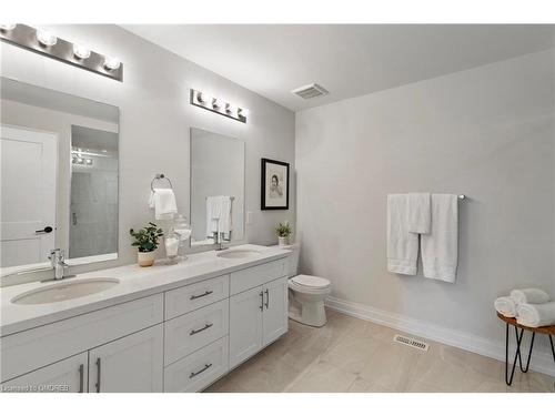 68 Great Falls Boulevard, Waterdown, ON - Indoor Photo Showing Bathroom