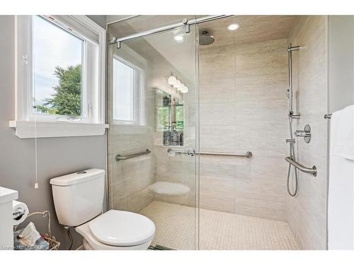 4864 Cherry Avenue N, Lincoln, ON - Indoor Photo Showing Bathroom