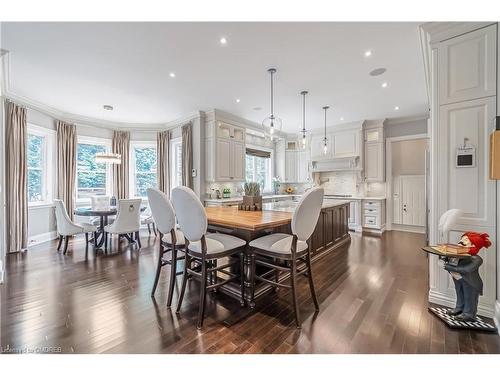 6920 Second Line W, Mississauga, ON - Indoor Photo Showing Dining Room