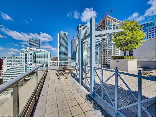 1034-250 Wellington Street W, Toronto, ON - Outdoor With Balcony