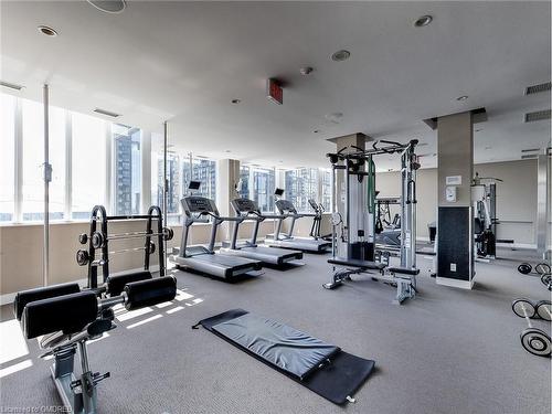 1034-250 Wellington Street W, Toronto, ON - Indoor Photo Showing Gym Room