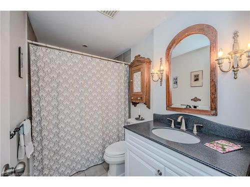 2230 Marine Drive, Oakville, ON - Indoor Photo Showing Bathroom