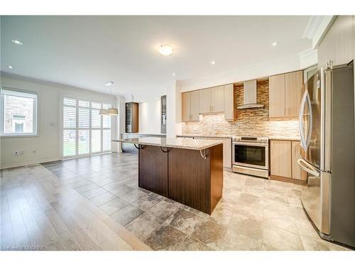 107 Orchardcroft Road, Oakville, ON - Indoor Photo Showing Kitchen With Stainless Steel Kitchen With Upgraded Kitchen