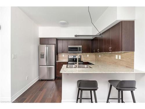 401-63 Ruskin Avenue Avenue, Toronto, ON - Indoor Photo Showing Kitchen With Upgraded Kitchen