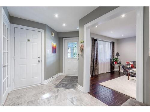 2936 Castlebridge Drive, Mississauga, ON - Indoor Photo Showing Other Room