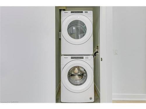 1102-100 Garment Street, Kitchener, ON - Indoor Photo Showing Laundry Room