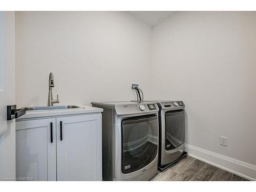 2383 Irene Crescent, Oakville, ON - Indoor Photo Showing Laundry Room