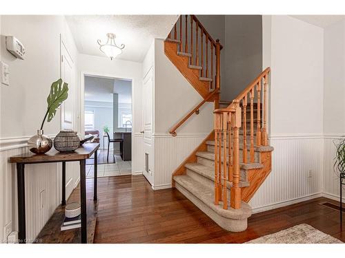 2292 Saddlecreek Crescent, Oakville, ON - Indoor Photo Showing Other Room