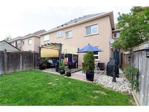 2292 Saddlecreek Crescent, Oakville, ON - Outdoor With Exterior
