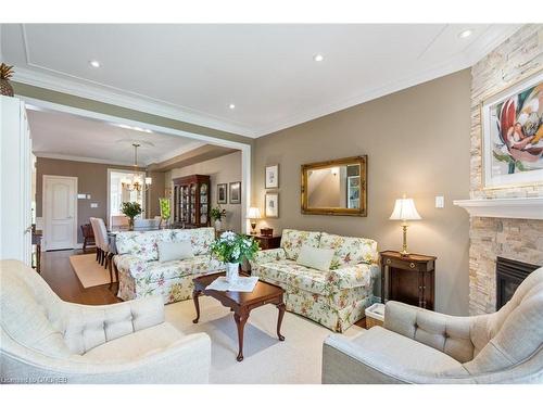 8-117 Nelson Street, Oakville, ON - Indoor Photo Showing Living Room With Fireplace