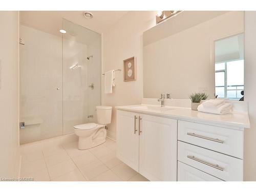 2201-1 Hurontario Street, Mississauga, ON - Indoor Photo Showing Bathroom