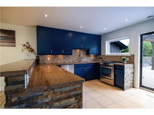 14399 Kennedy Road, Caledon, ON - Indoor Photo Showing Kitchen