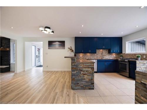 14399 Kennedy Road, Caledon, ON - Indoor Photo Showing Kitchen With Upgraded Kitchen