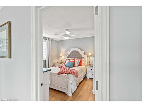 282204 Concession 4 5, Grand Valley, ON - Indoor Photo Showing Bedroom