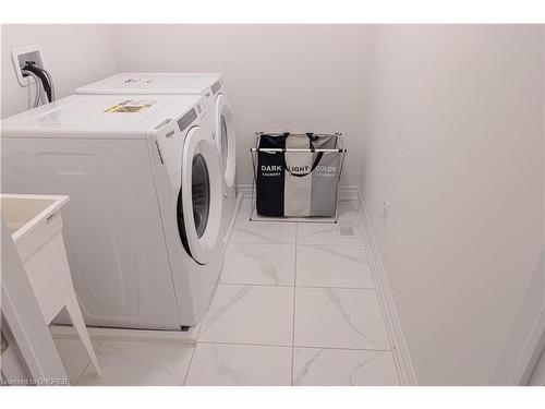 116 Durham Ave Avenue, Barrie, ON - Indoor Photo Showing Laundry Room