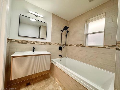 13 Amanda Street, Orangeville, ON - Indoor Photo Showing Bathroom