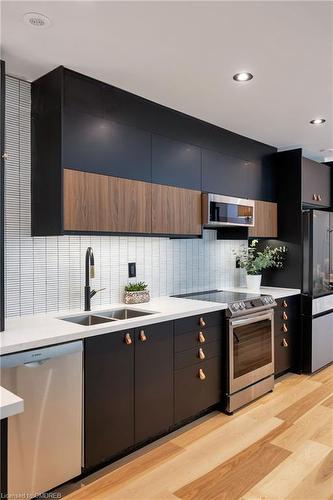 316 Salem Avenue, Toronto, ON - Indoor Photo Showing Kitchen With Double Sink