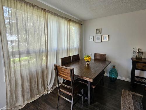 25 Pembroke Street, Hamilton, ON - Indoor Photo Showing Dining Room