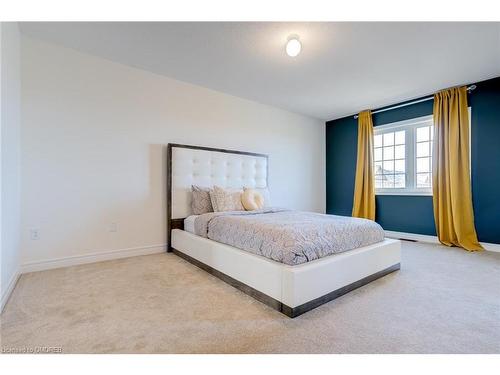 1081 Urell Way, Milton, ON - Indoor Photo Showing Bedroom