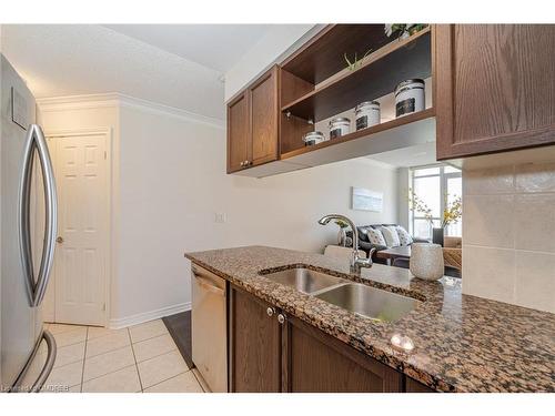 509-2391 Central Park Drive, Oakville, ON - Indoor Photo Showing Kitchen With Double Sink