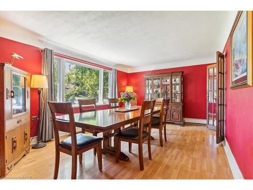 2076 Churchill Avenue, Burlington, ON - Indoor Photo Showing Dining Room