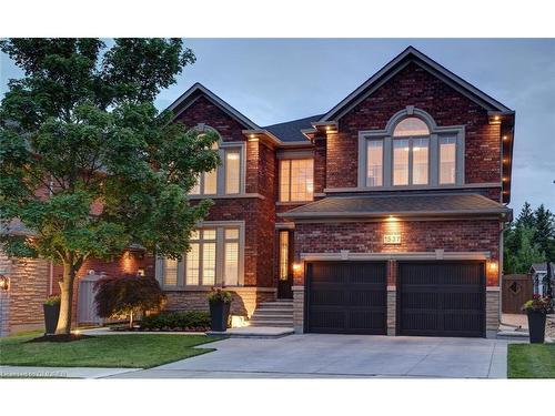 1537 Pinery Crescent, Oakville, ON - Outdoor With Facade